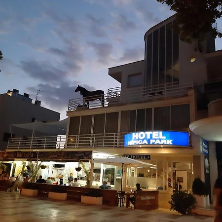 Hotel Hipica Park プラヤ・デアロ エクステリア 写真